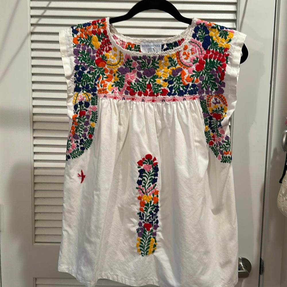 Mi Golondrina Embroidered Blouse